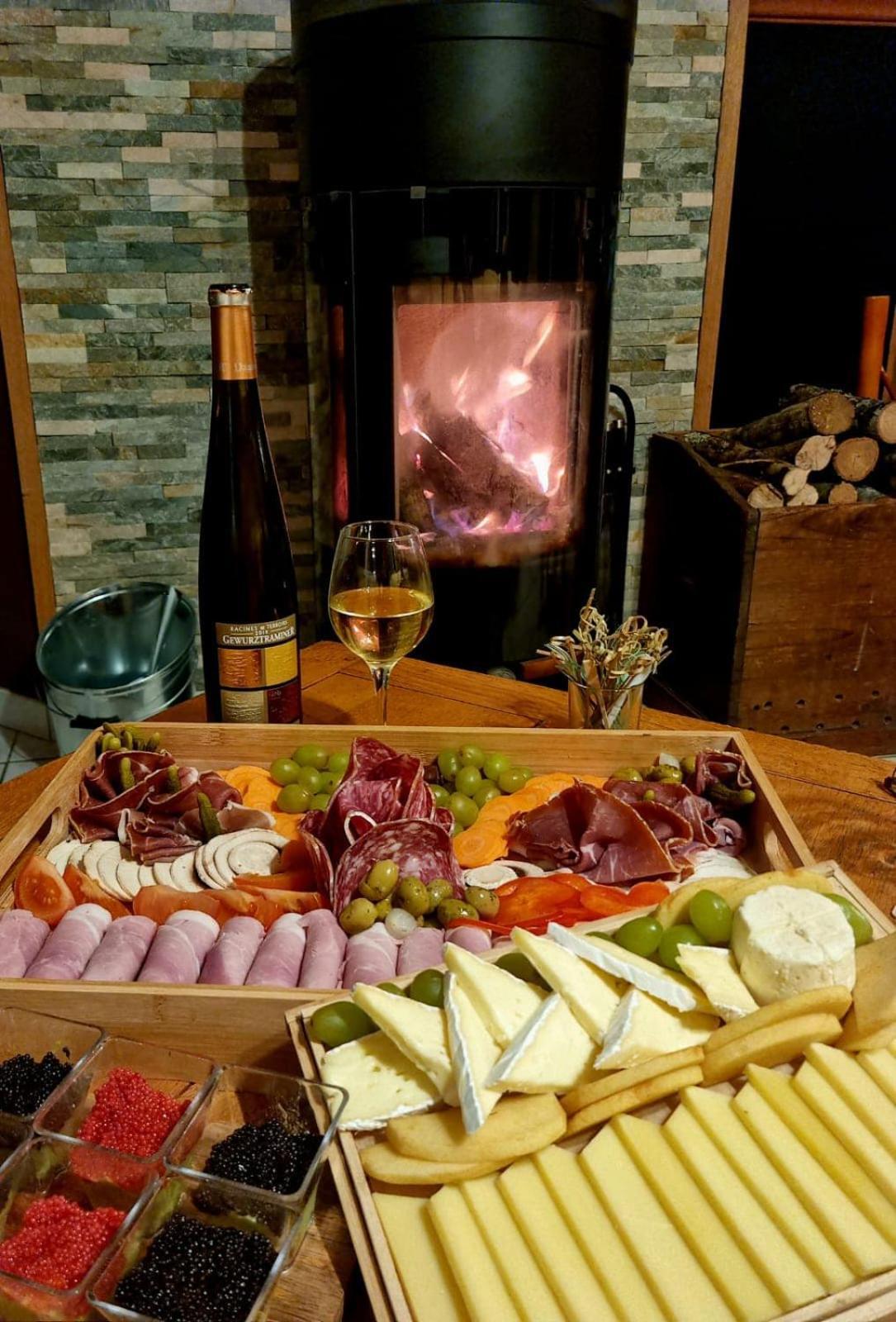A La Marc'Quize Chambres D'Hotes, Petit Dejeuner Compris, Avec Piscine A Debordement En Exterieur, Bain Nordique A 38 Degres En Prestation Supplement Sur Reservation Horaire Anticipee 1 Place De Parking Gratuite Sur Place Mouxy 외부 사진