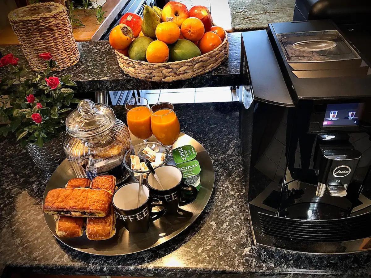 A La Marc'Quize Chambres D'Hotes, Petit Dejeuner Compris, Avec Piscine A Debordement En Exterieur, Bain Nordique A 38 Degres En Prestation Supplement Sur Reservation Horaire Anticipee 1 Place De Parking Gratuite Sur Place Mouxy 외부 사진