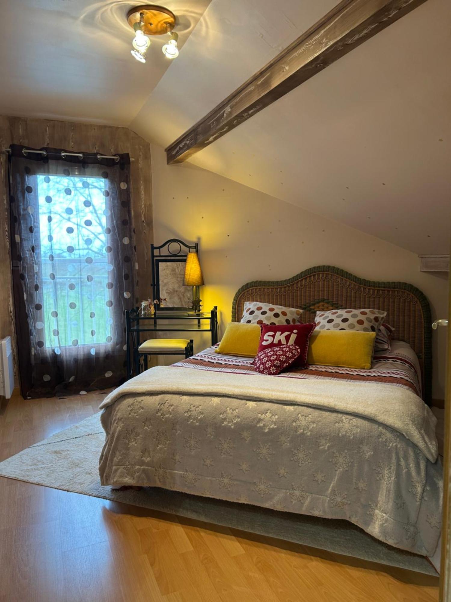 A La Marc'Quize Chambres D'Hotes, Petit Dejeuner Compris, Avec Piscine A Debordement En Exterieur, Bain Nordique A 38 Degres En Prestation Supplement Sur Reservation Horaire Anticipee 1 Place De Parking Gratuite Sur Place Mouxy 외부 사진